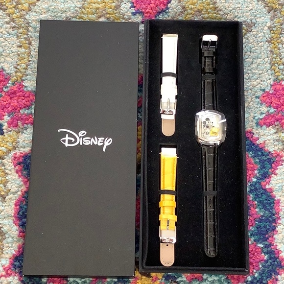Invicta Disney Mickey Mouse Watch - Picture 1 of 6